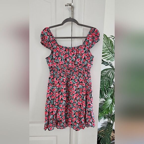 Floral Pink and Black Dress - Picture 6 of 6